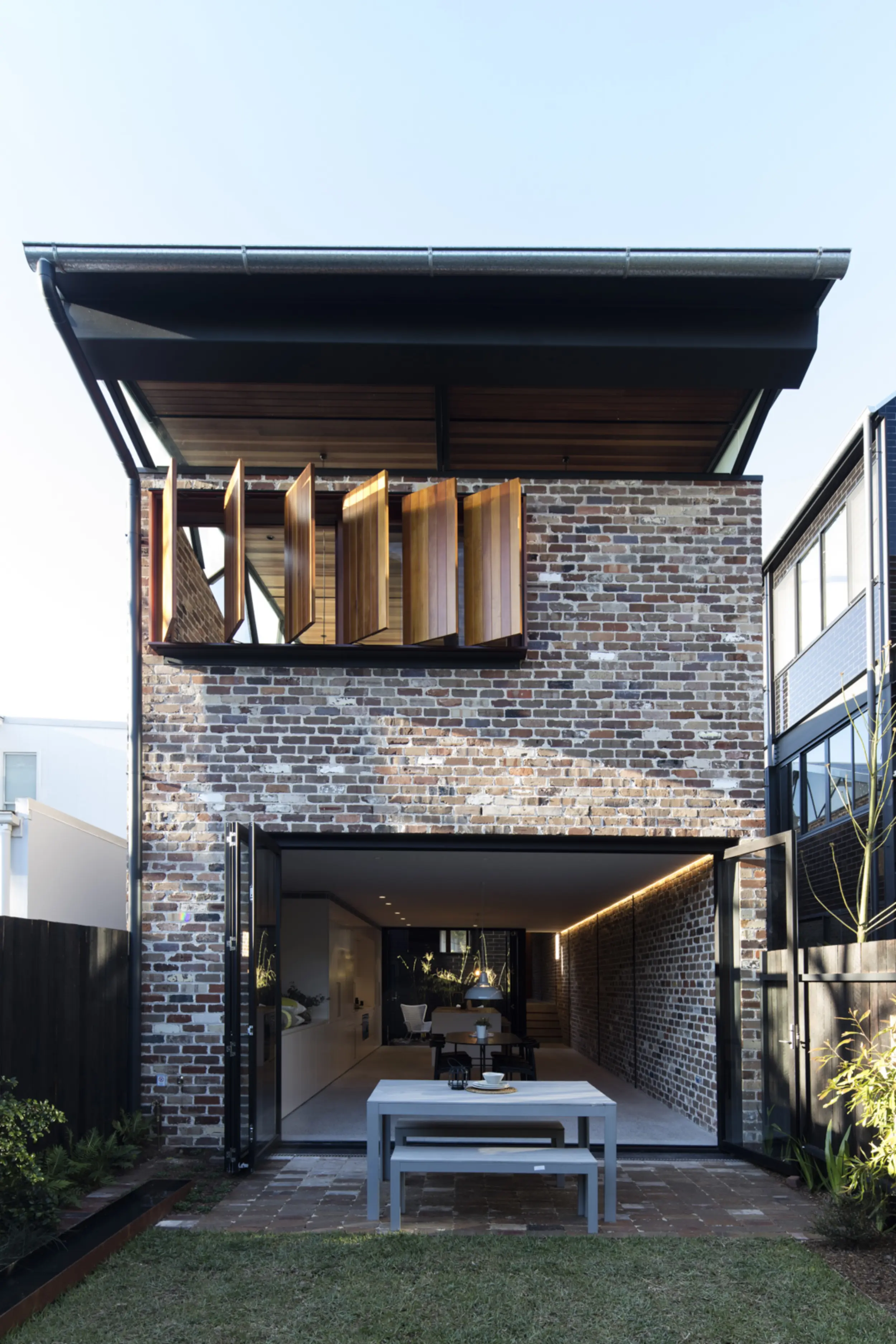 Truss House thumbnail 3